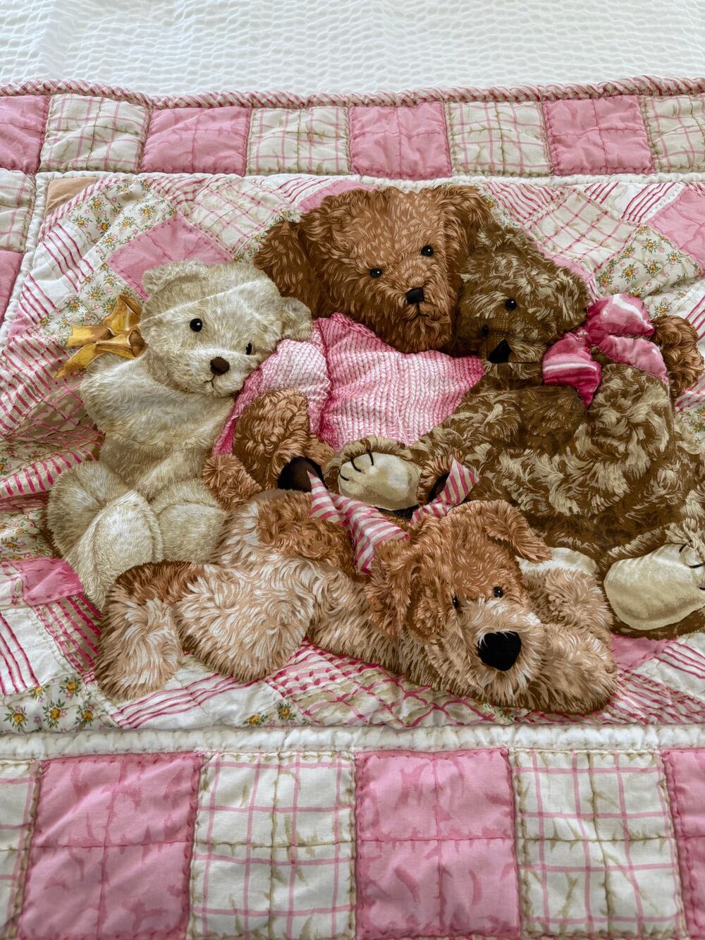 HANDMADE Teddy Bear Baby Quilt Pink Nursery Patchwork Crib Blanket 31x37 Cotton